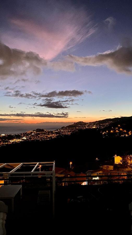 Studio Geek Villa: Matrix-Inspired Open Space with Year-Round Pool Funchal  Exterior photo