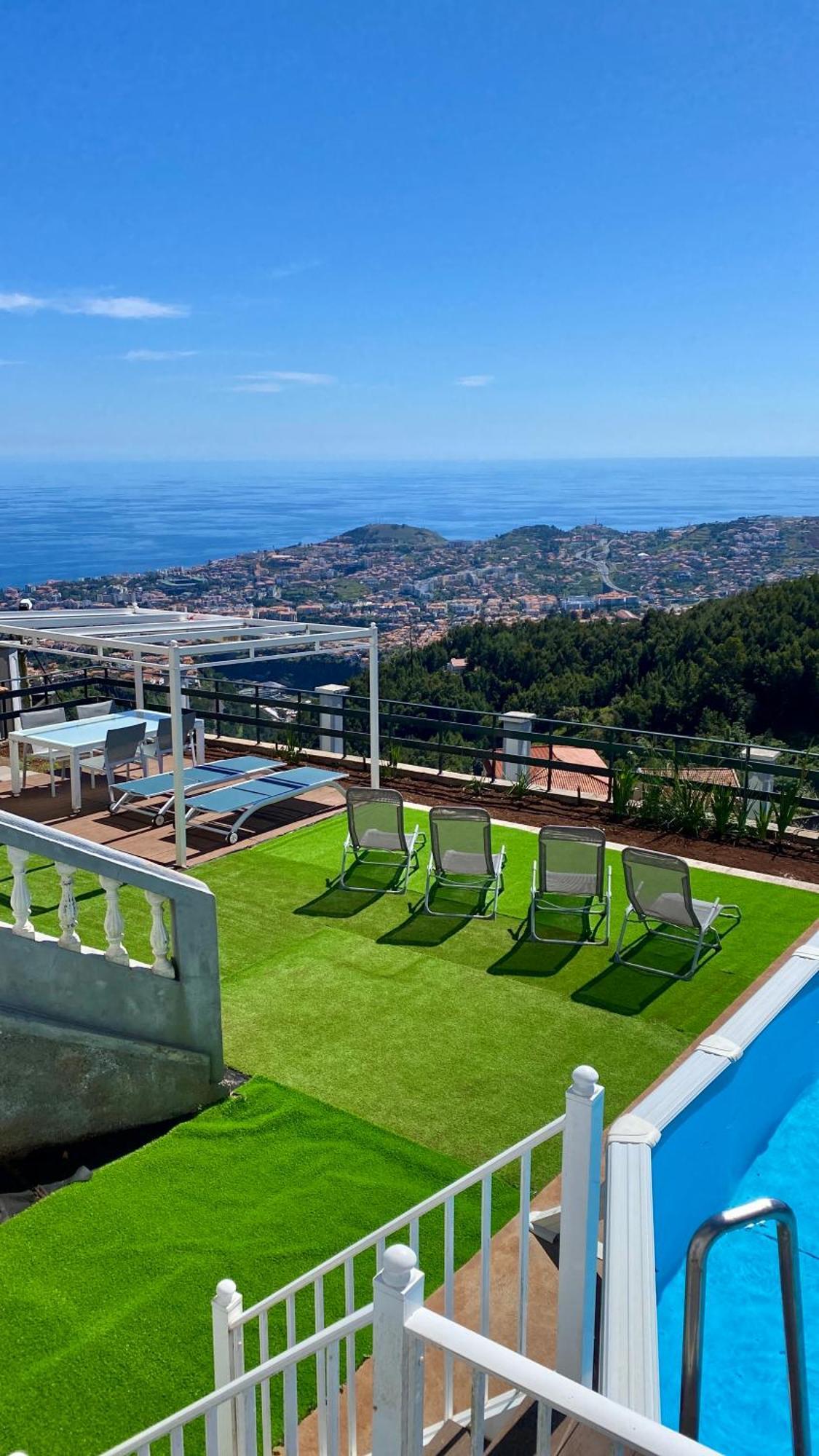 Studio Geek Villa: Matrix-Inspired Open Space with Year-Round Pool Funchal  Exterior photo